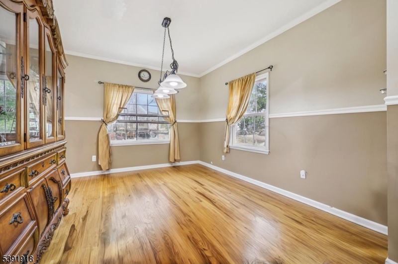73 Edison Rd