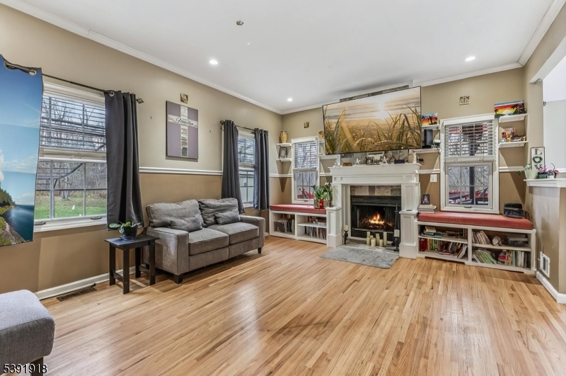 73 Edison Rd