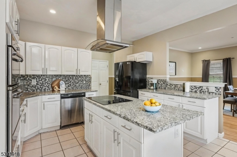 73 Edison Rd