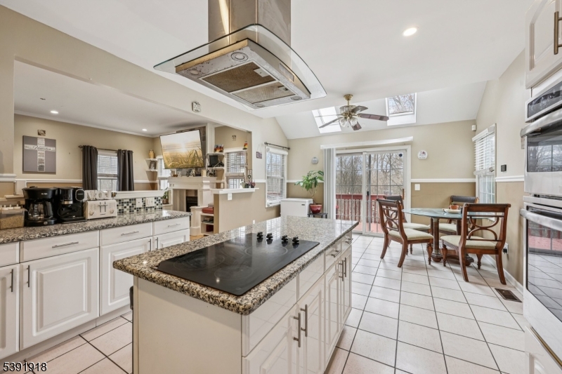 73 Edison Rd
