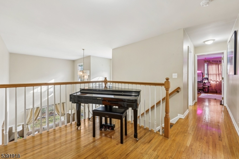 73 Edison Rd