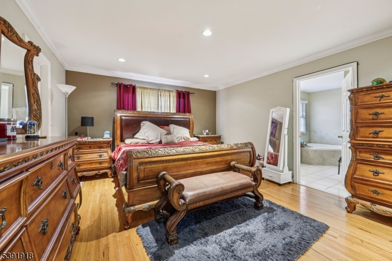73 Edison Rd