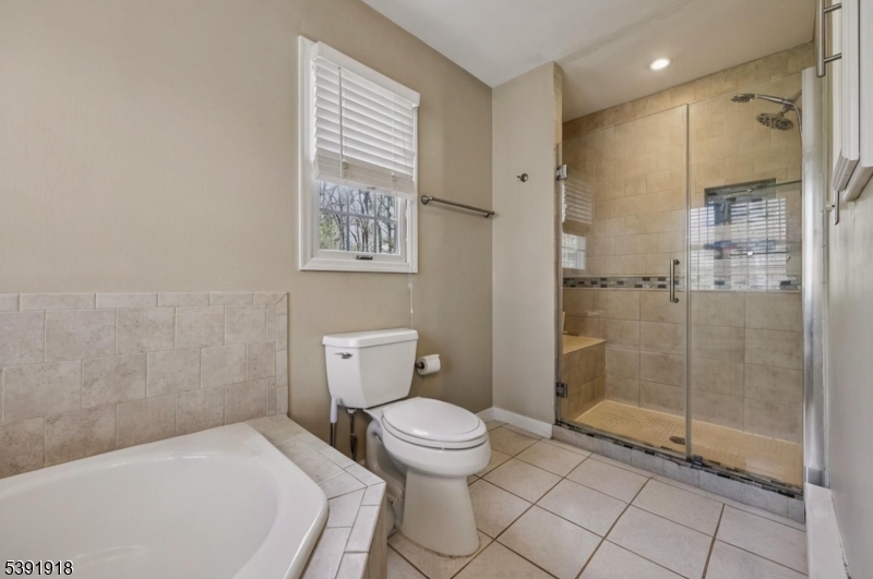 73 Edison Rd