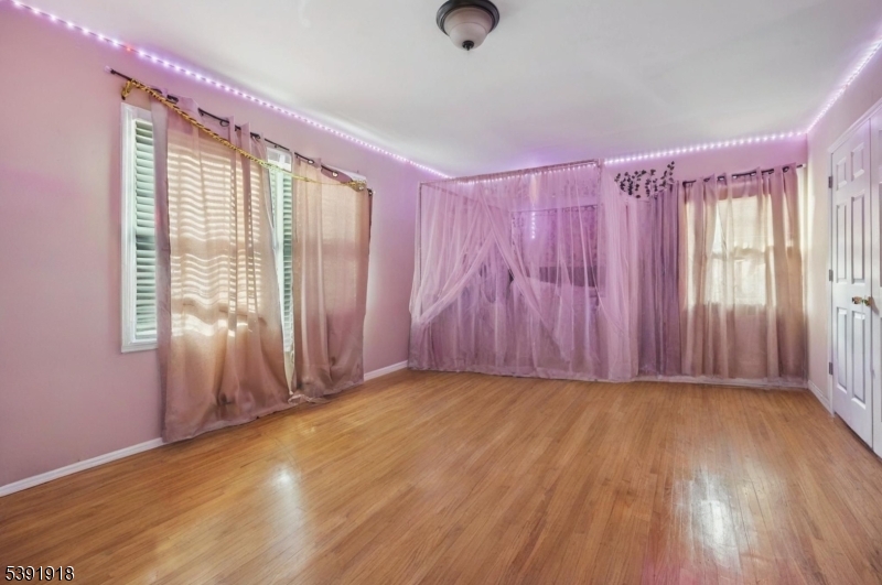 73 Edison Rd