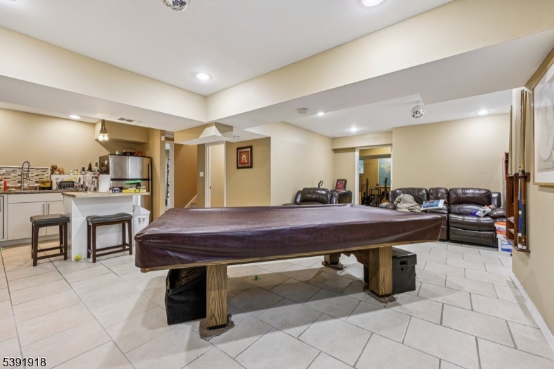 73 Edison Rd