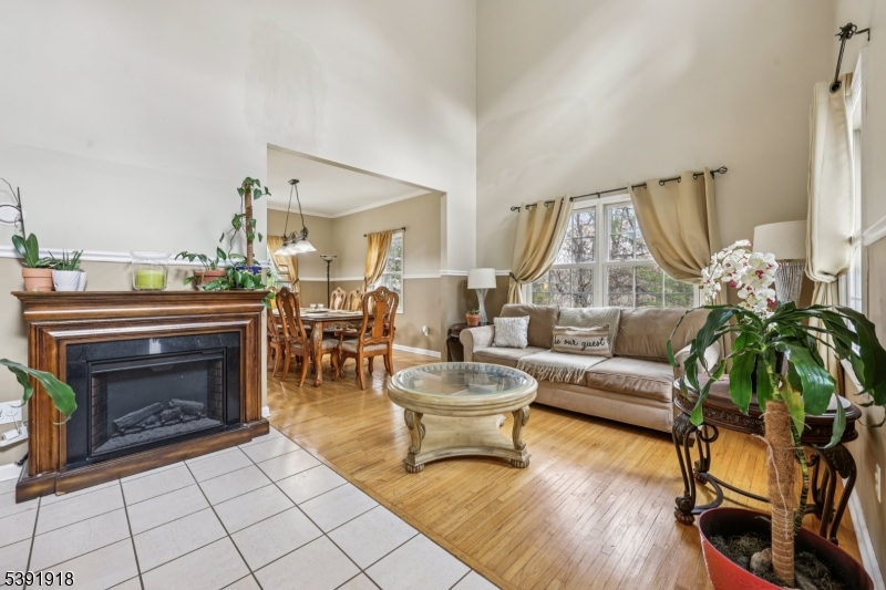 73 Edison Rd