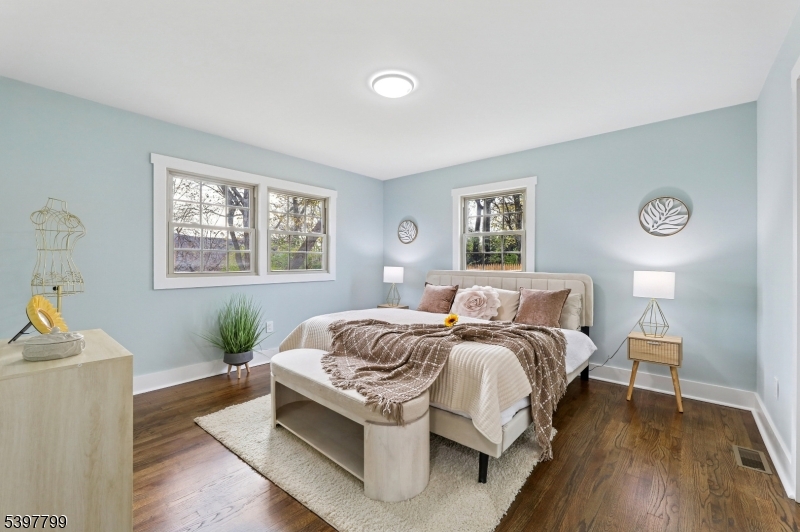 6 Van Buren Ave