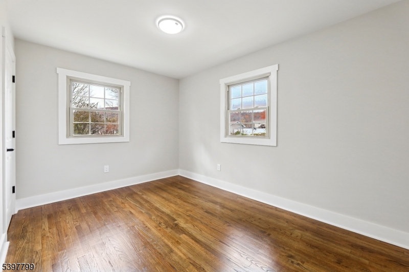 6 Van Buren Ave