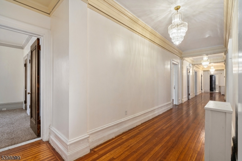 229 Ballantine Pkwy