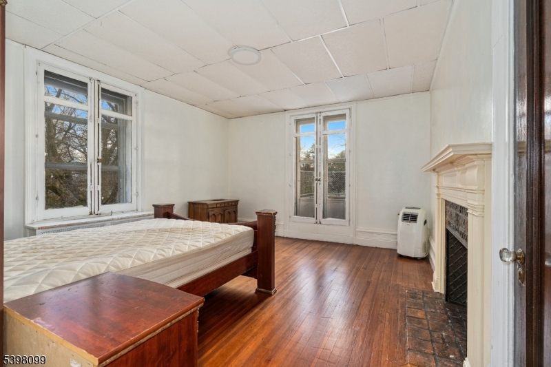 229 Ballantine Pkwy