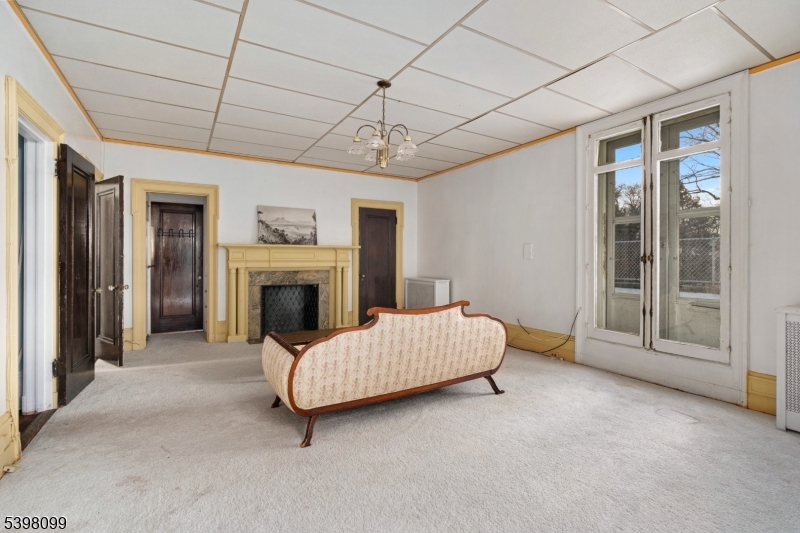 229 Ballantine Pkwy