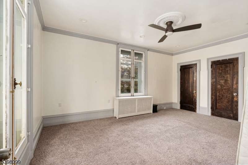 229 Ballantine Pkwy