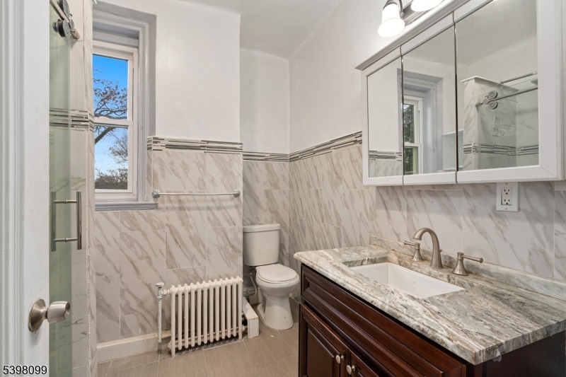 229 Ballantine Pkwy