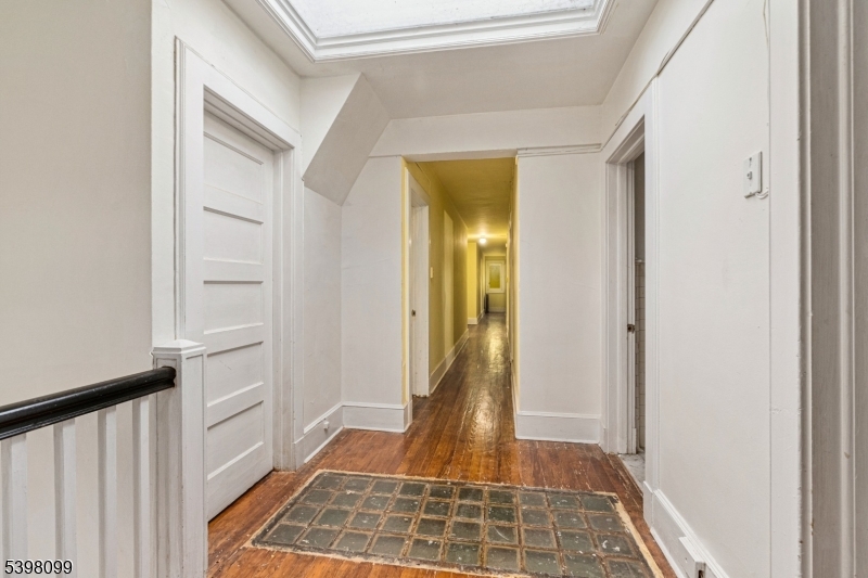 229 Ballantine Pkwy