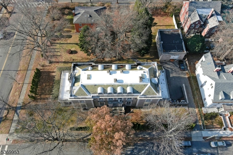 229 Ballantine Pkwy