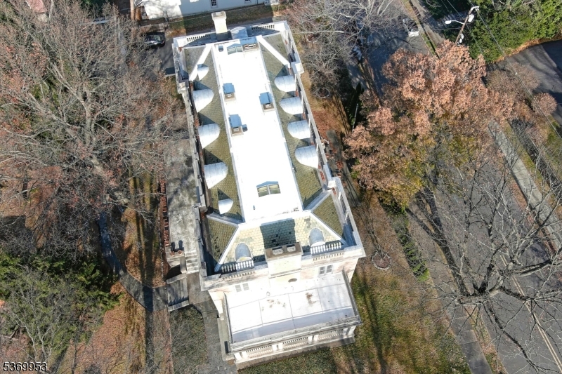 229 Ballantine Pkwy