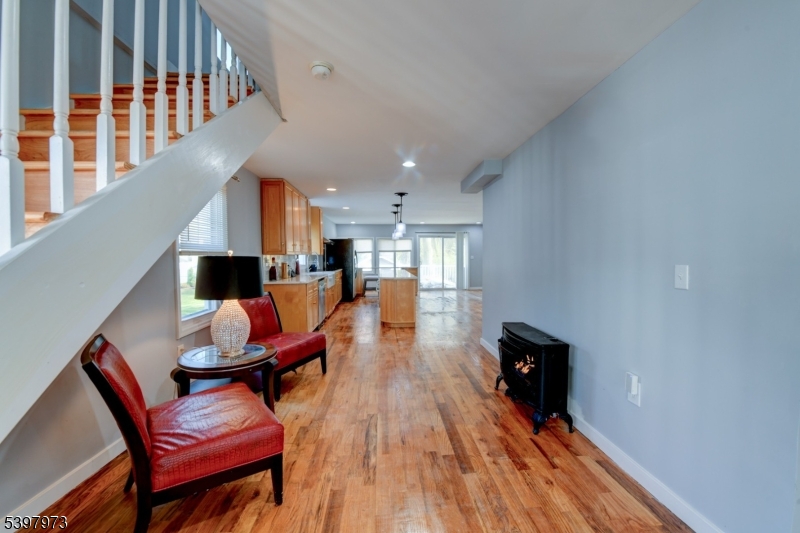 105 Battle Hill Ave
