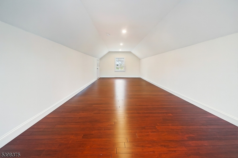 1121 N Washington Ave