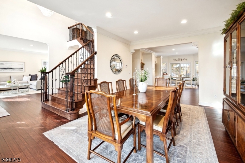 1121 N Washington Ave