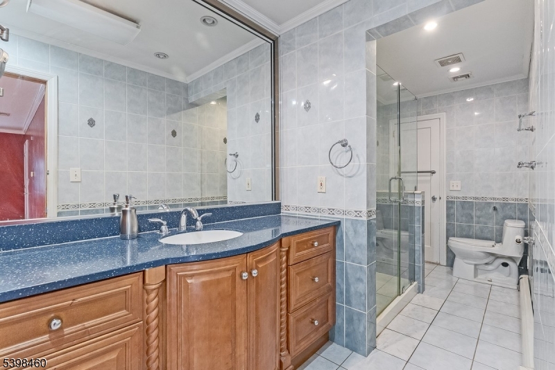 159 Sherwood Ave