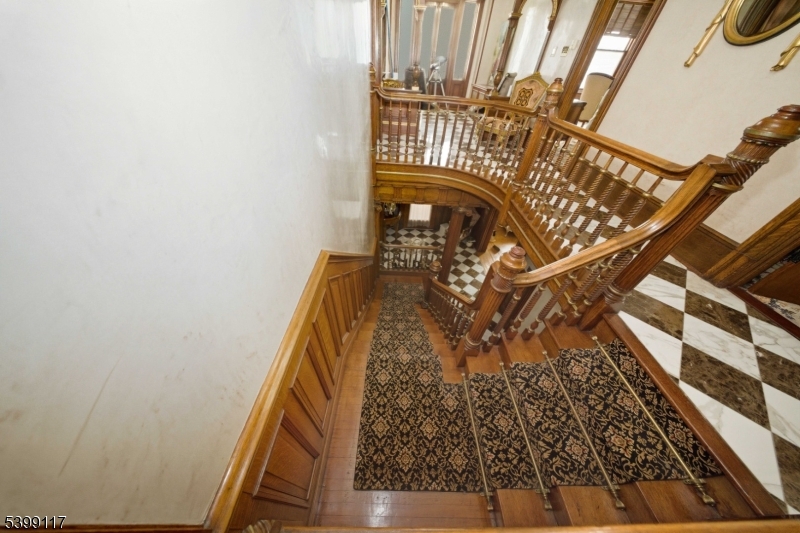 1 Hamilton Ave