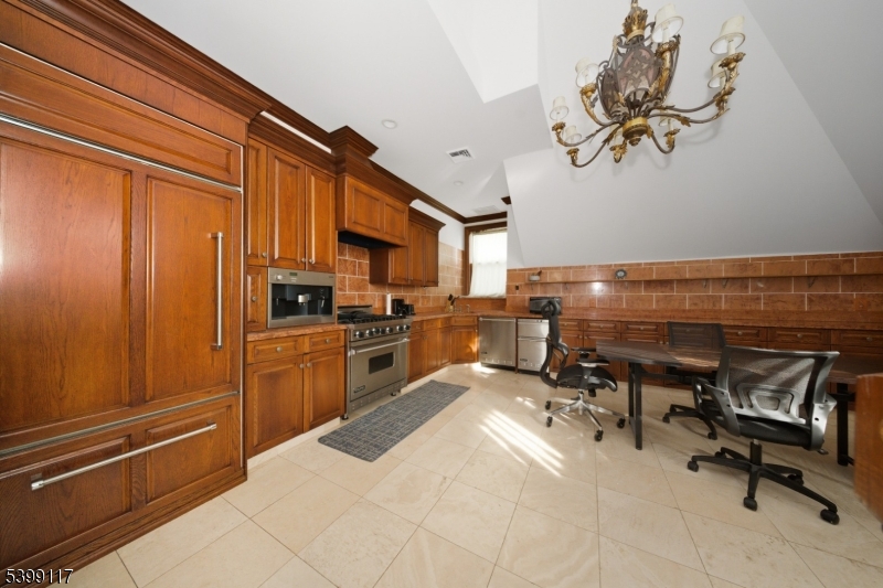 1 Hamilton Ave