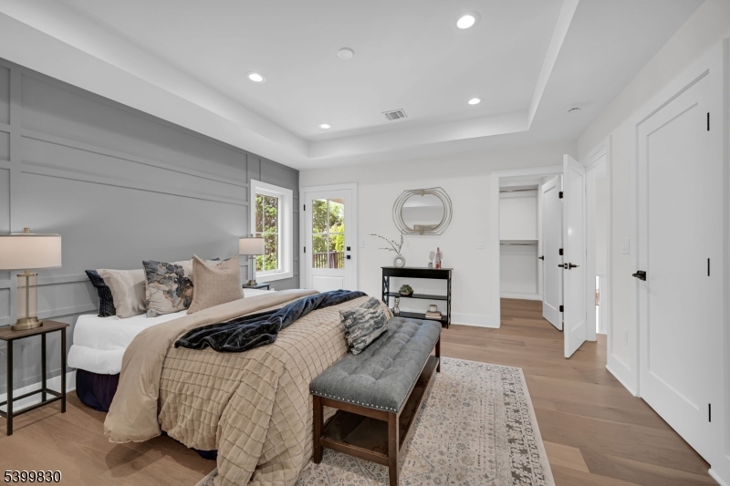 5 Redwood Rd