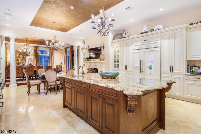9 Beechtree Ln