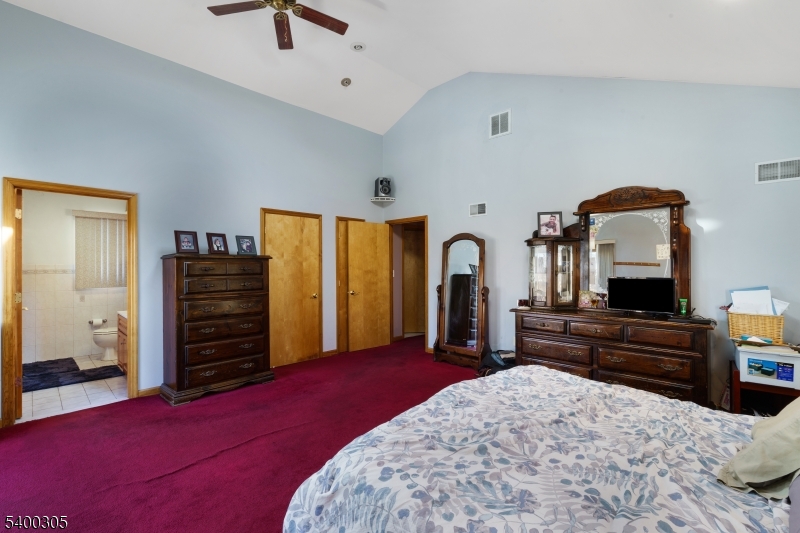 17 Pleasant Pl