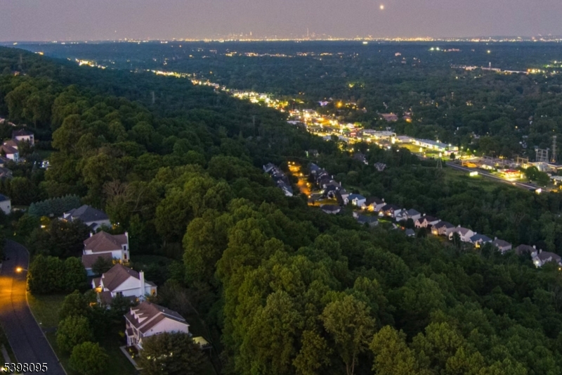 1 Juniper Pointe Trail