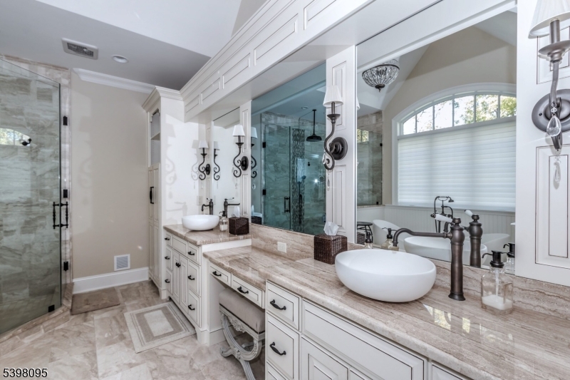 1 Juniper Pointe Trail
