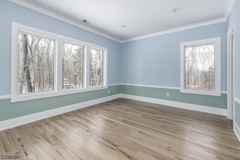 6 Harlow Pointe Cove