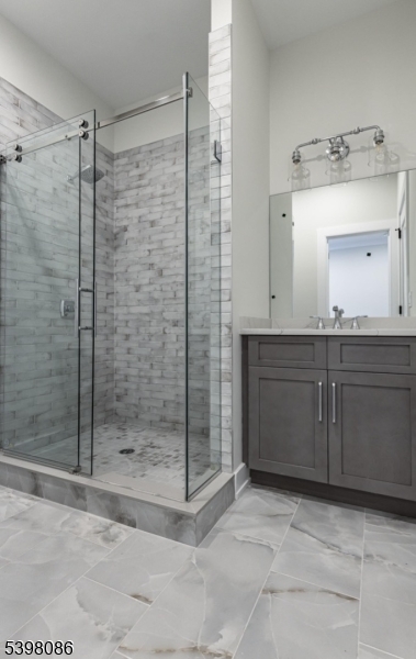 6 Harlow Pointe Cove