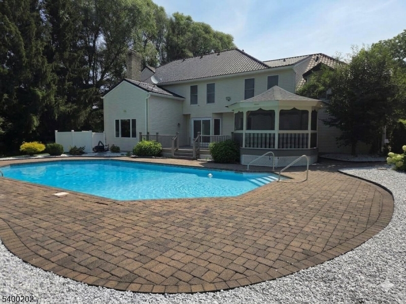 23 Deire Dr