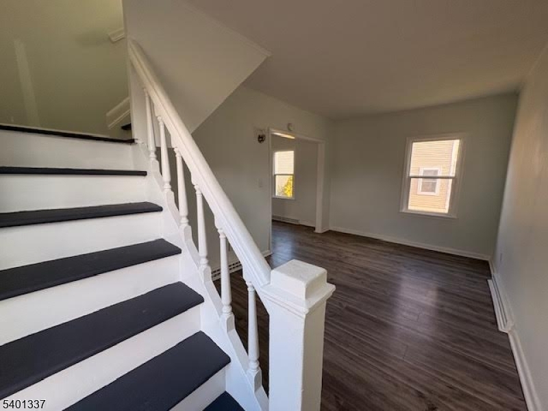 4 Whitehouse Ave