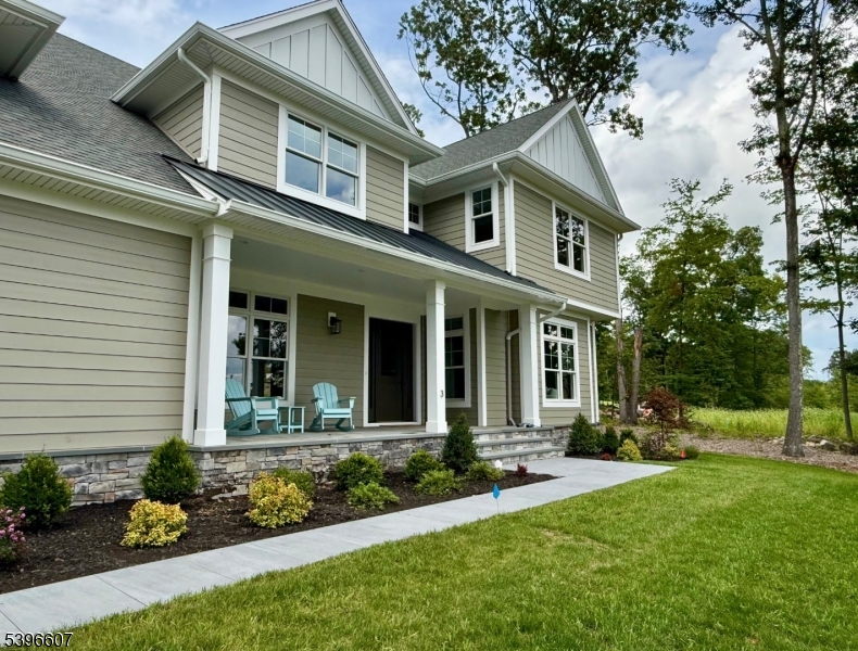 3 Bristol Ridge Rd