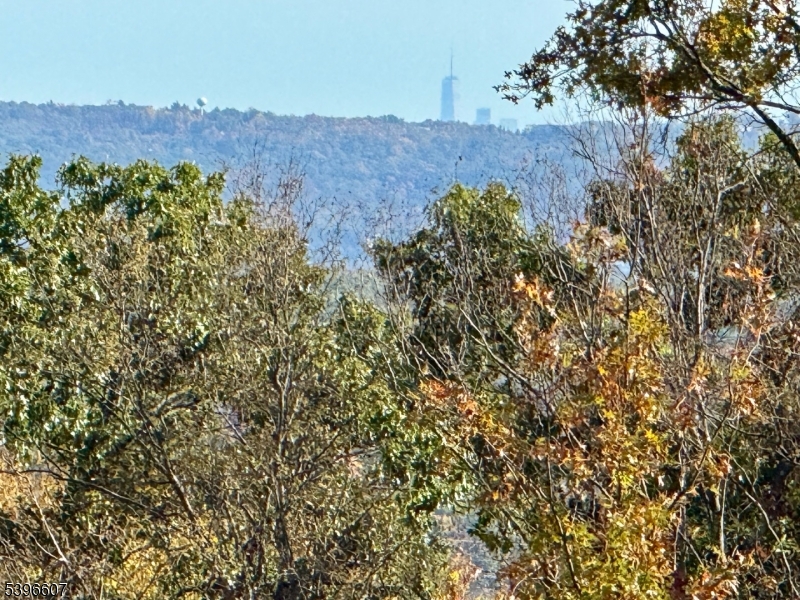 3 Bristol Ridge Rd
