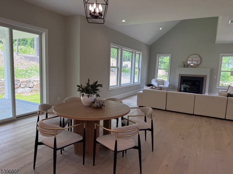 3 Bristol Ridge Rd
