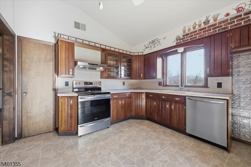 1023 Barley Sheaf Rd