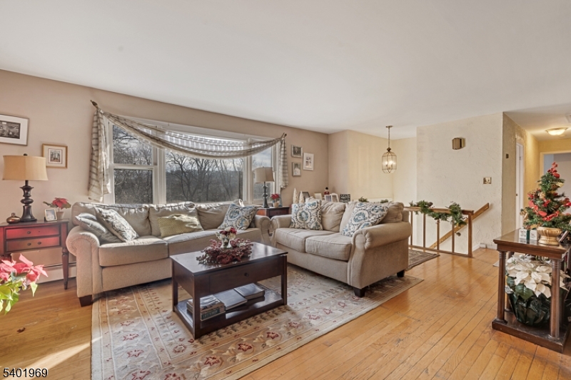 19 Ellsworth Ave
