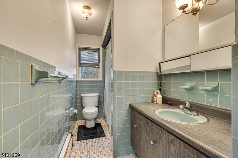 19 Ellsworth Ave