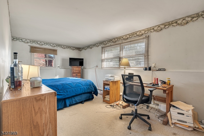 19 Ellsworth Ave