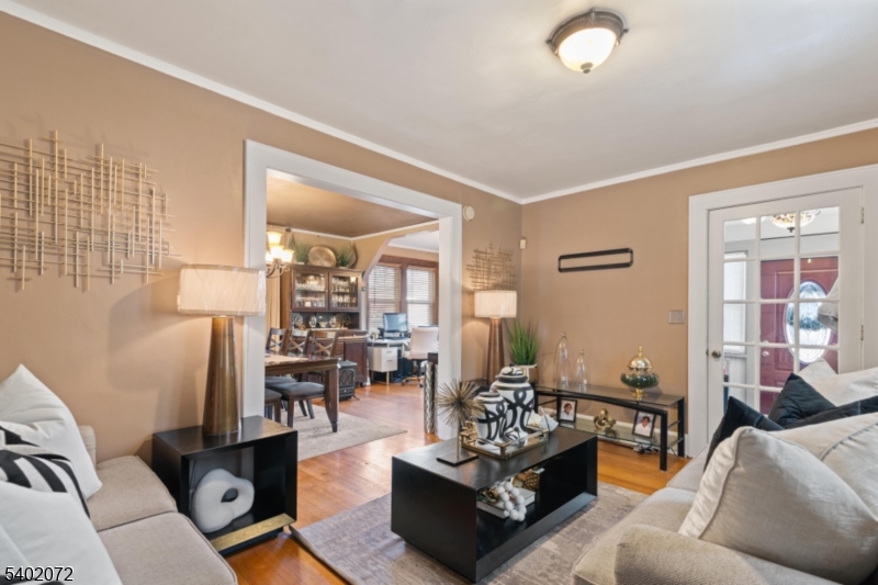10 Harrison Ave