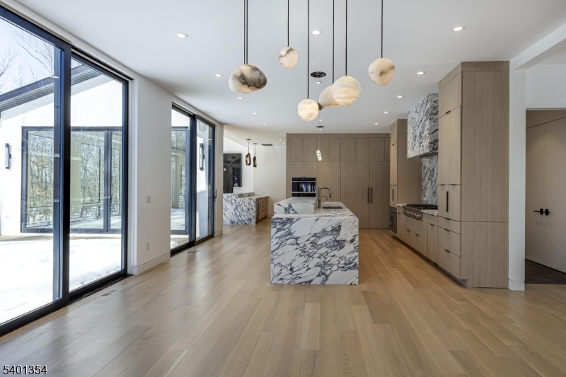 4 Harlow Pointe Cove