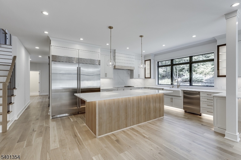 4 Harlow Pointe Cove