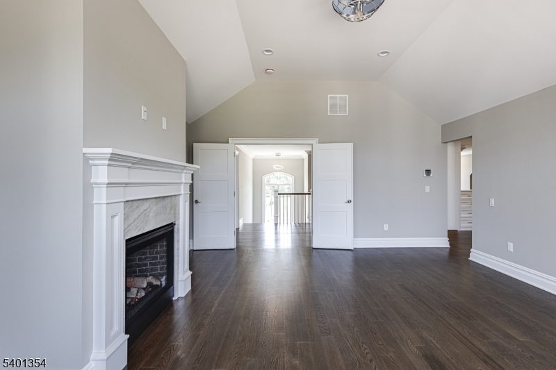 4 Harlow Pointe Cove