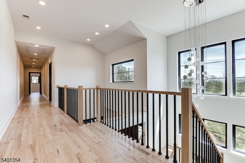4 Harlow Pointe Cove