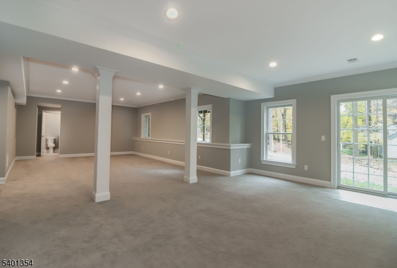4 Harlow Pointe Cove