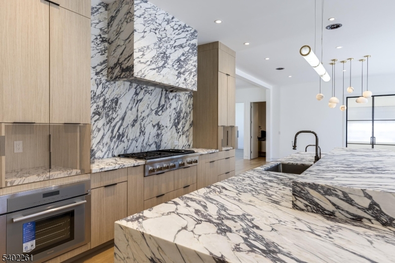 8 Juniper Pointe Trail