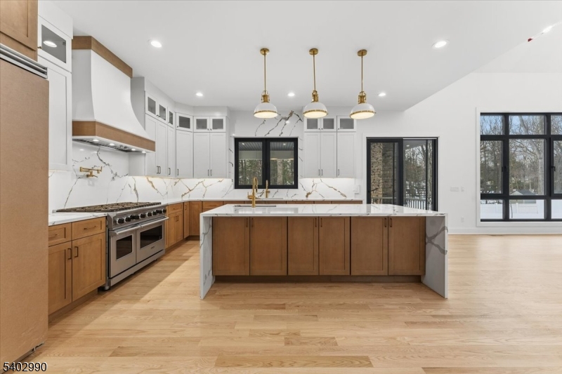 83 Falcon Rd